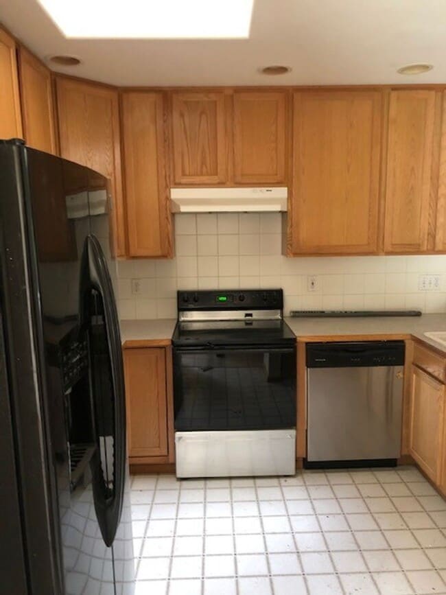 Building Photo - 3 bedroom 2 bath duplex in Lake Stevens!