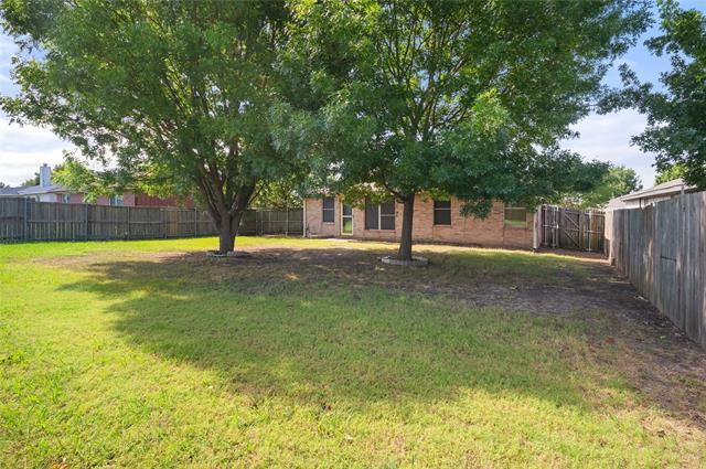 Building Photo - 235 Lake Texoma Dr