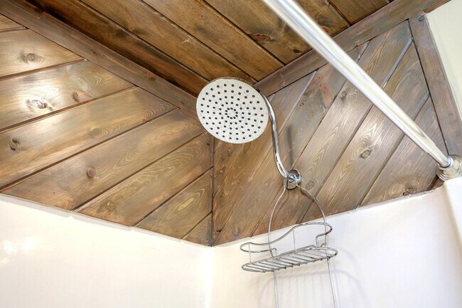 Building Photo - 4000 Gulf Terrace Dr