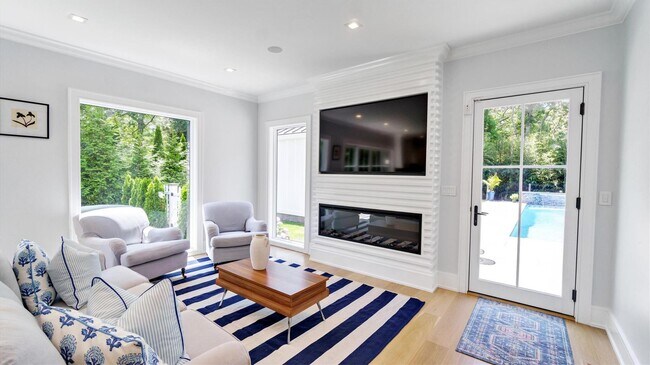 Building Photo - 37 Wakeman Rd