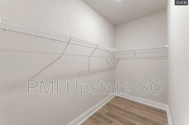 Building Photo - 309 Breakwater Ln