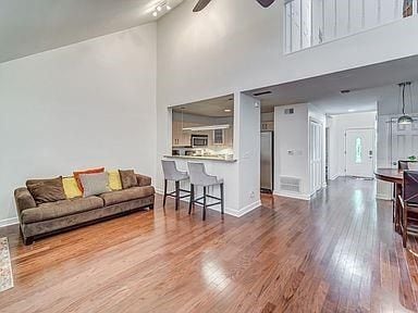 Building Photo - 1501 Defoors Landing NW