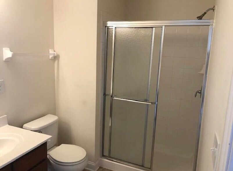 Building Photo - 5443 Spring River Ave