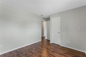 Building Photo - 924 Poplar Dr