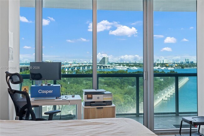 Building Photo - 888 Biscayne Blvd