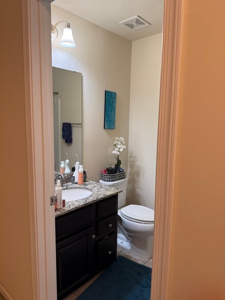 Second Full Bath - 624 Edison Dr