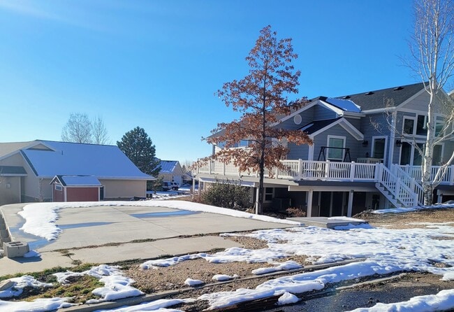 Building Photo - 1084 E 3400 N