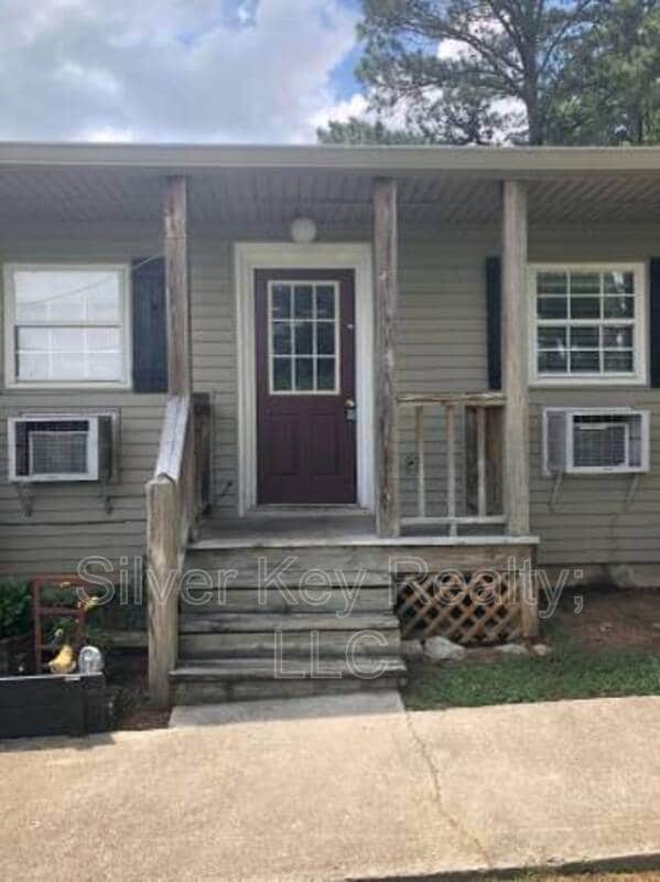 Building Photo - 1426-1432 Niles Ferry Rd