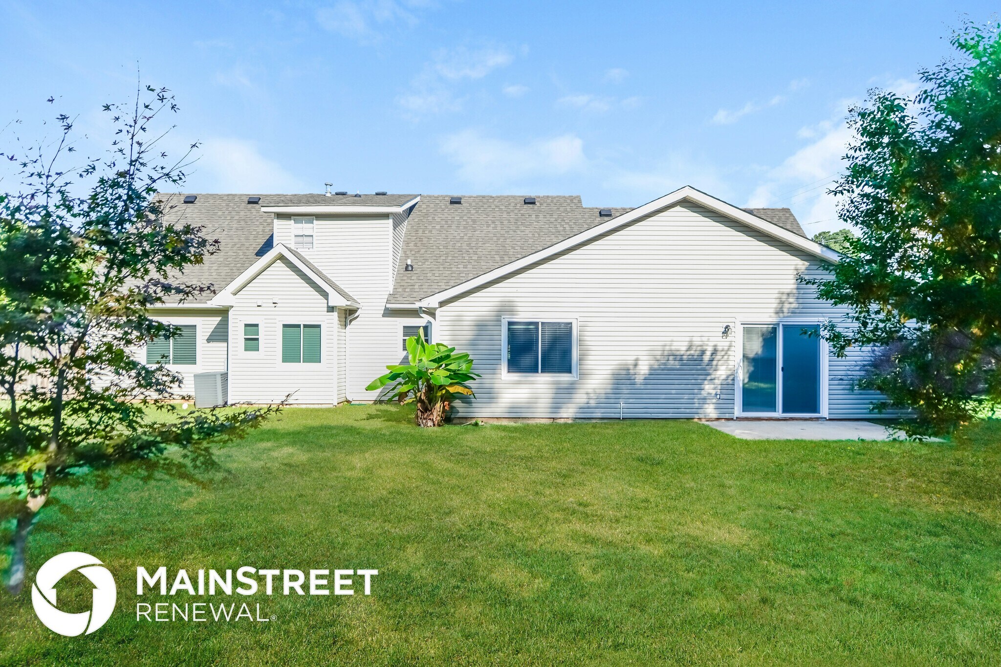 Building Photo - 141 The Esplanade Way SW