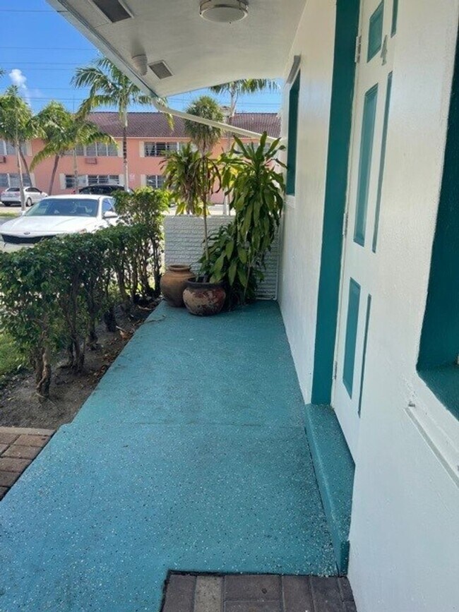 Interior Photo - 18 Ave. Villas LLC