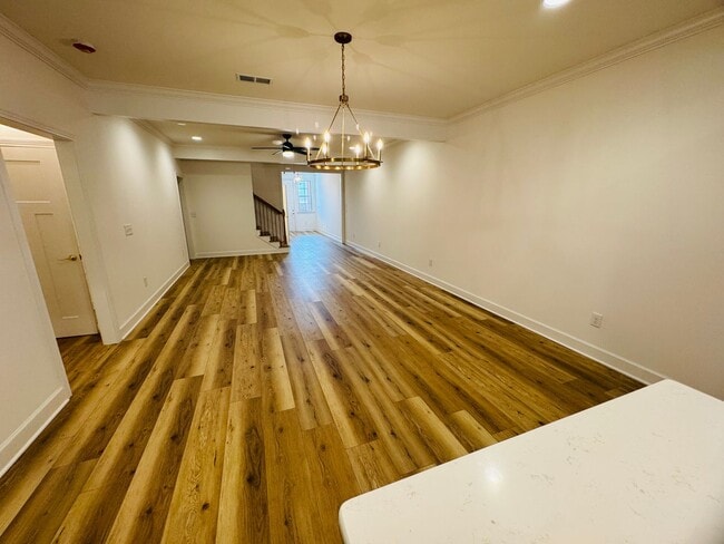 Building Photo - FOR LEASE - NEW BUILD TOWNHOME LOCATED IN ...