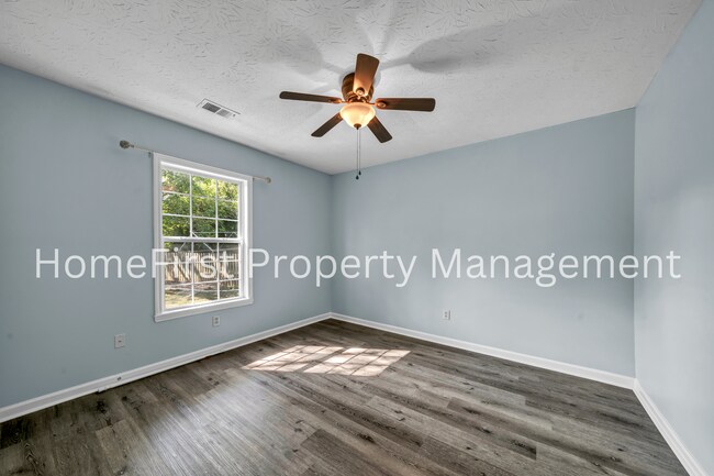 Building Photo - 1201 Red Stone Dr