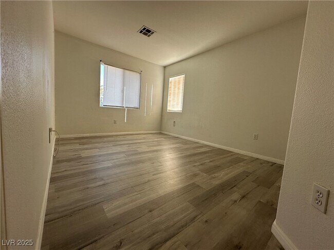 Building Photo - 161 Lenape Heights Ave