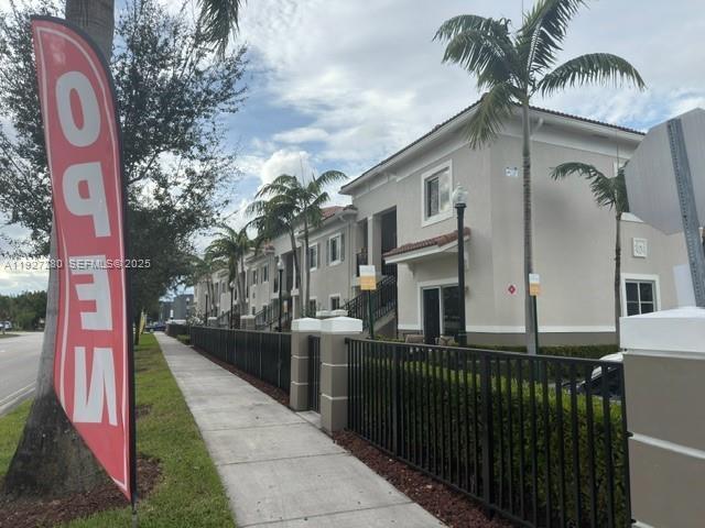 Building Photo - 3427 W 80th St