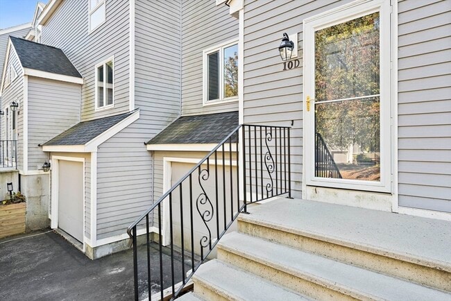 Building Photo - 849 Boston Post Rd E