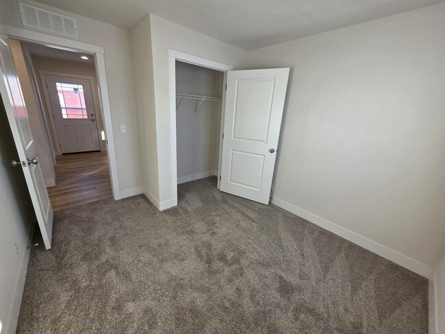 Building Photo - 175 N Michigan Ave