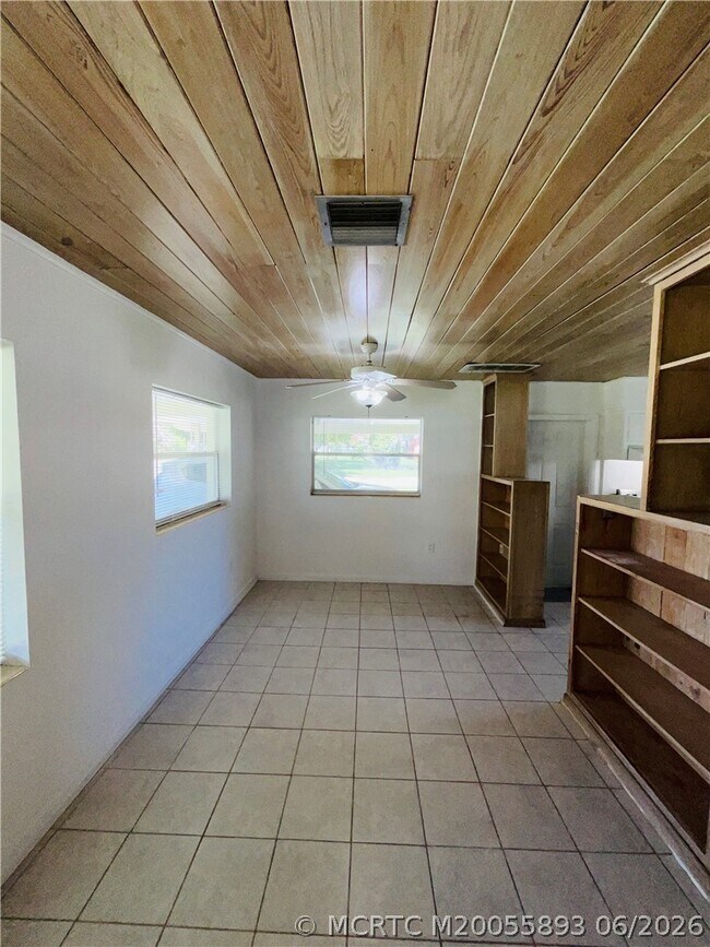 Building Photo - 1406 Citrus Ave