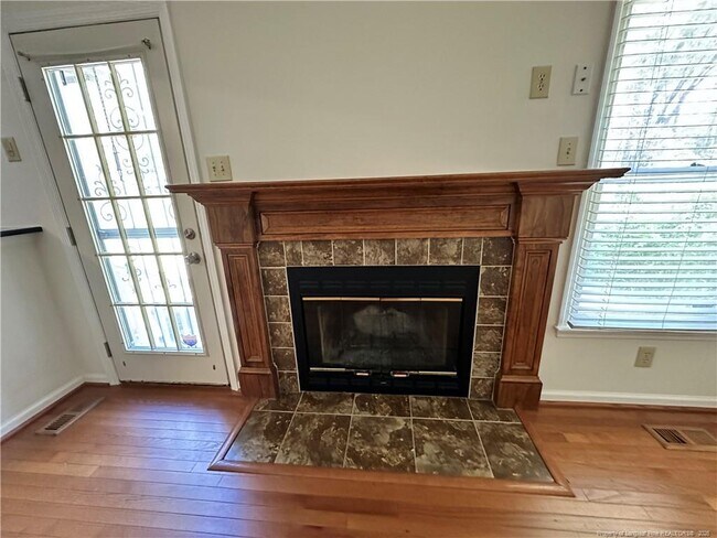 Building Photo - 7904 Gaza Ct