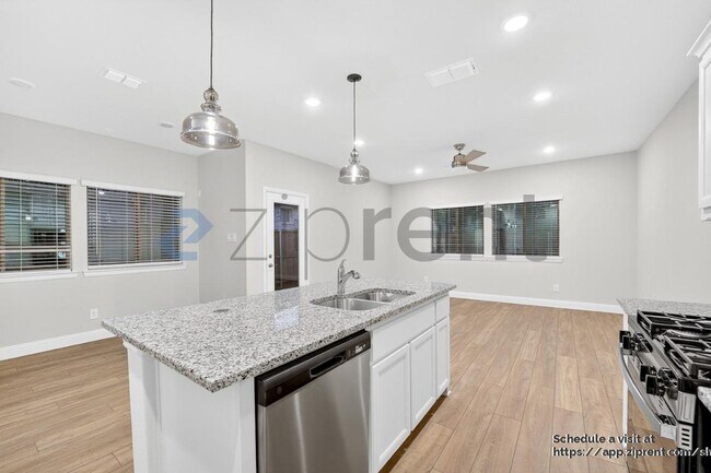 Building Photo - 212 Griffith Dr