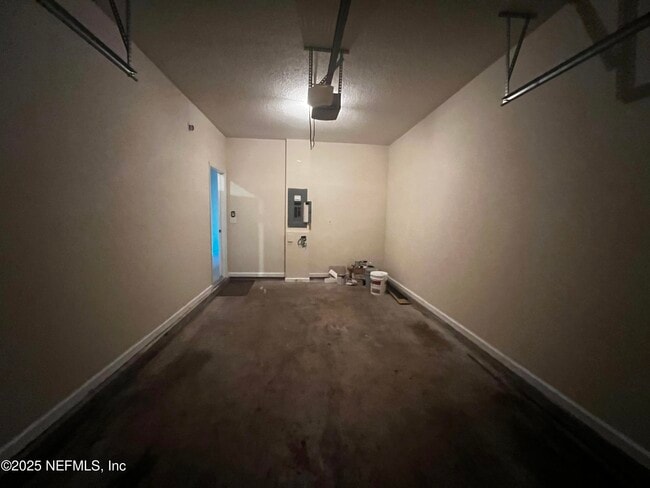 Building Photo - 1831 Biscayne Bay Cir