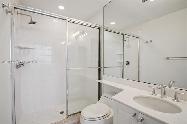 Building Photo - 733 Crandon Blvd