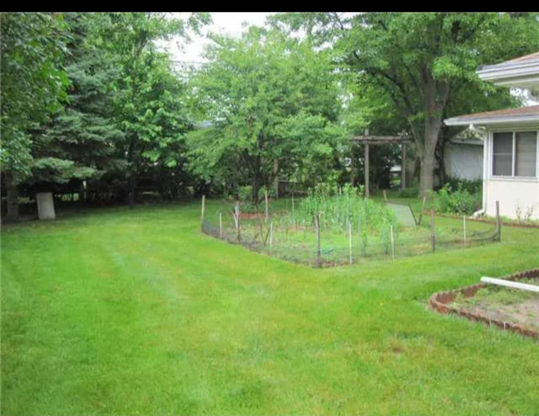 Building Photo - 2123 Eileen Rd