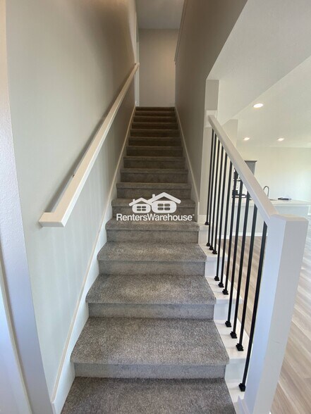 Building Photo - 7000 Lake Ridge Ave