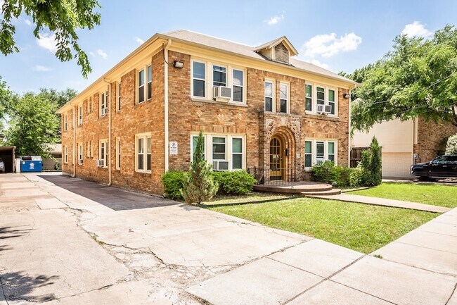 Building Photo - 5900 Oram St