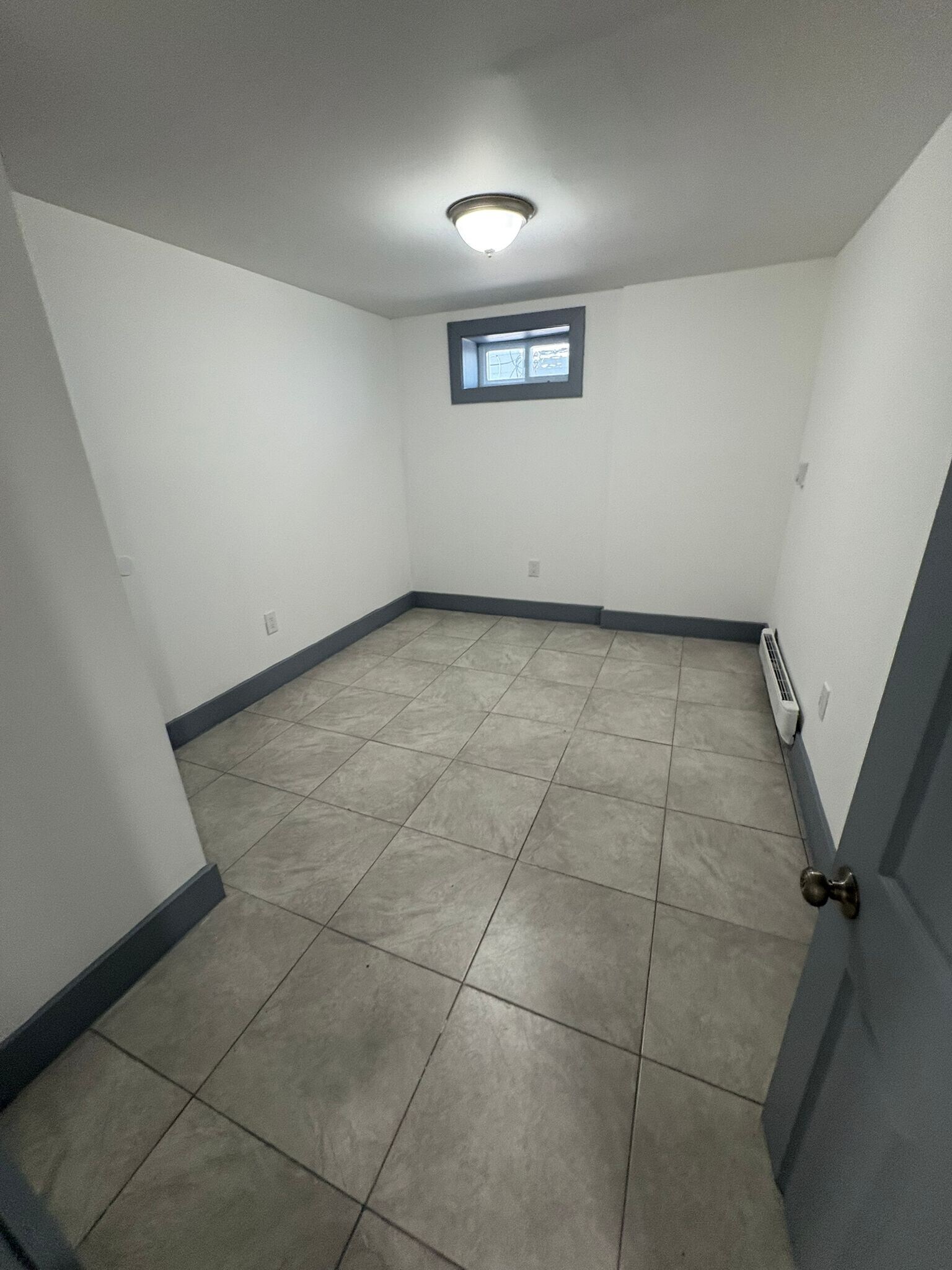 Building Photo - 26 Finlay Pl