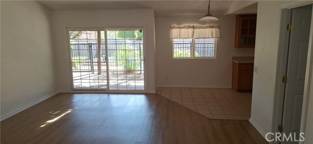 Building Photo - 1704 Hampshire Ct