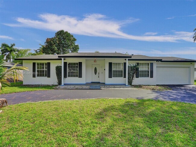 Building Photo - 4330 NW 8th St