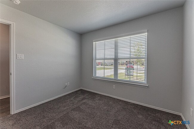 Building Photo - 1226 LEXINGTON Dr