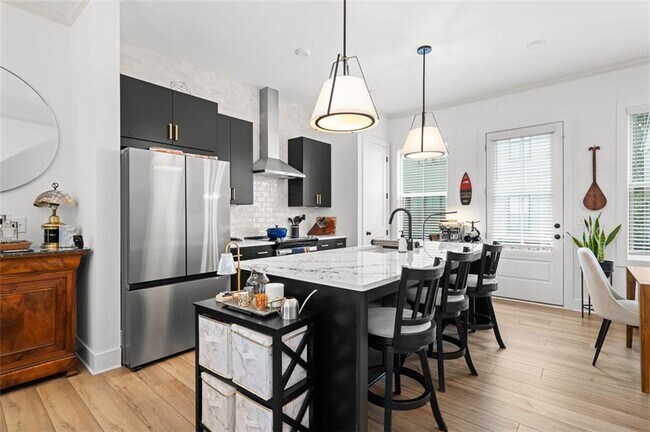 Building Photo - 1328 Breezy St SE