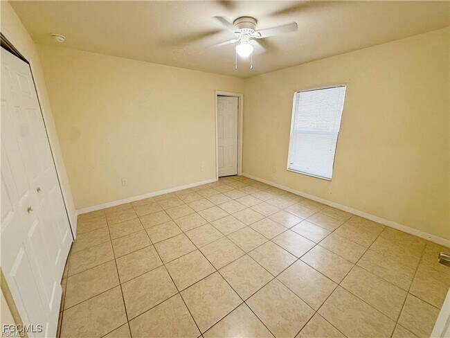 Building Photo - 103 SE 13th St