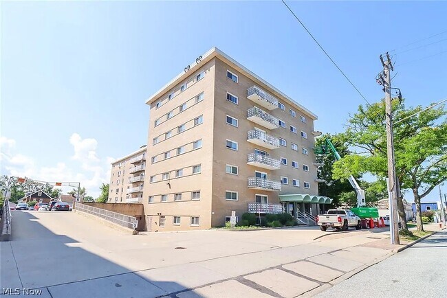 Building Photo - 14567 Madison Ave