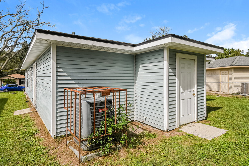 Building Photo - 1554 Brook Forest Dr