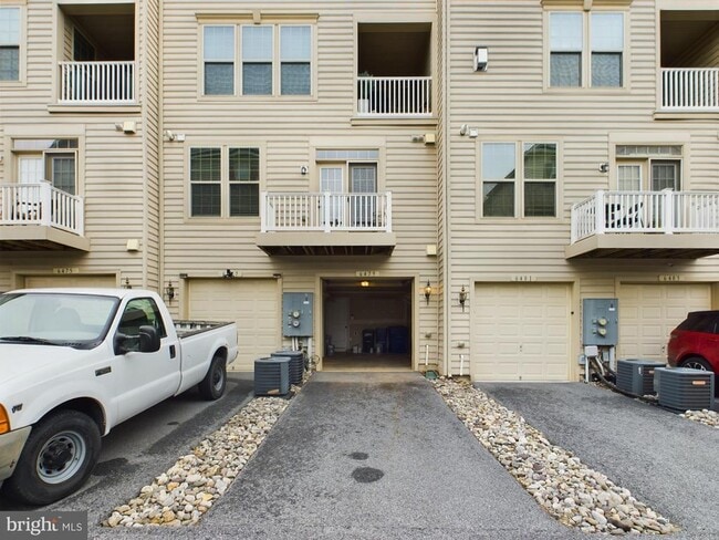 Building Photo - 6479 Jack Linton Dr S