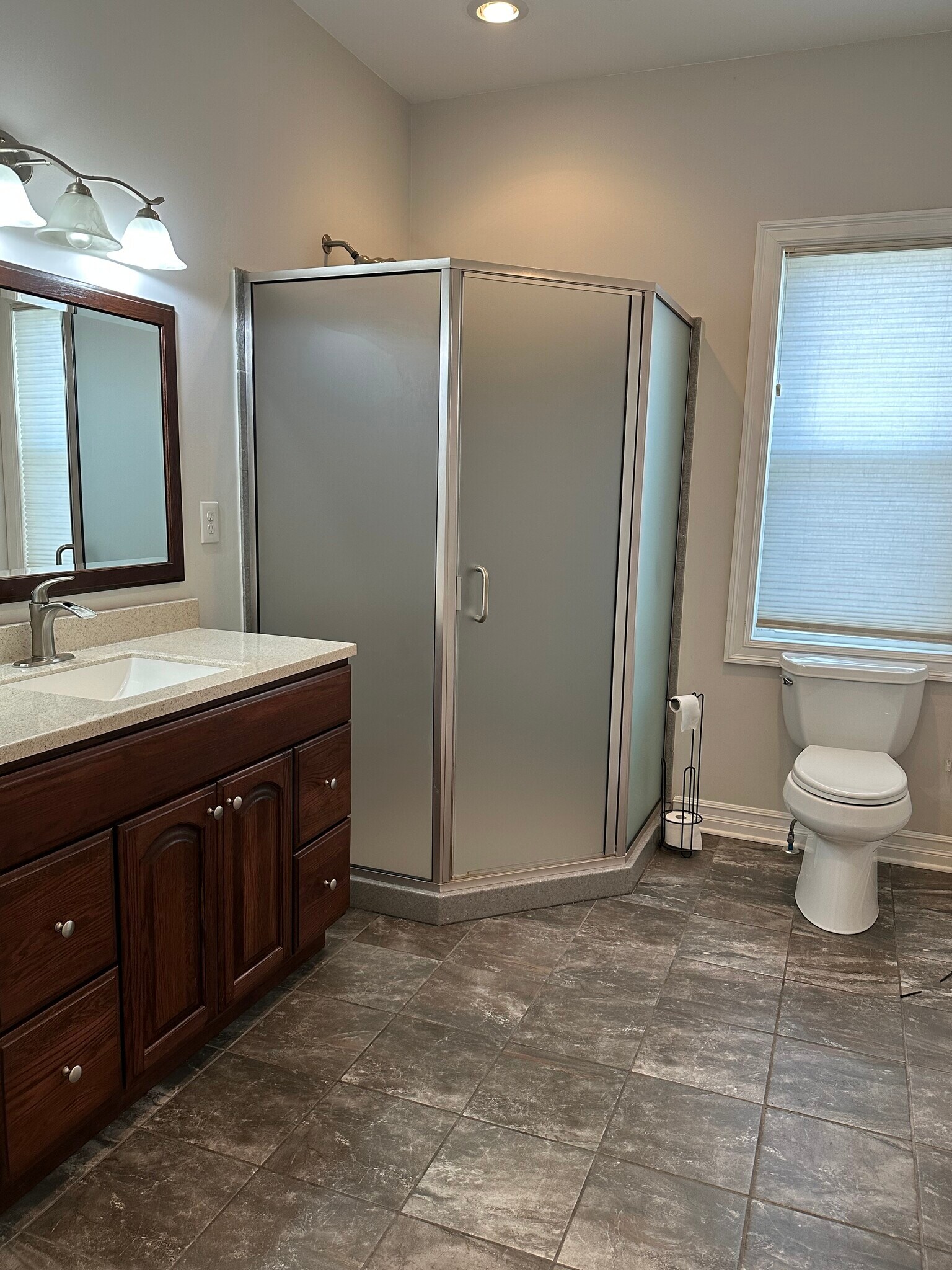 Building Photo - 125 Division St