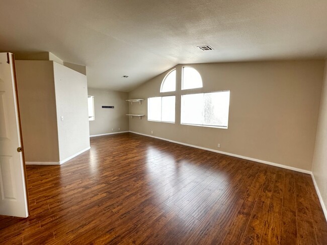 Building Photo - Ample space for you and your loved ones