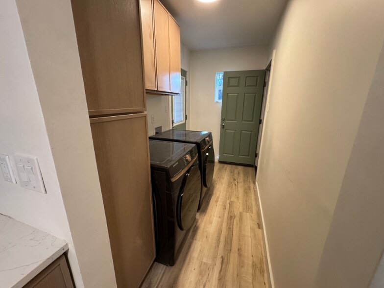 Building Photo - 2420 Pueblo Bonito Ct NW