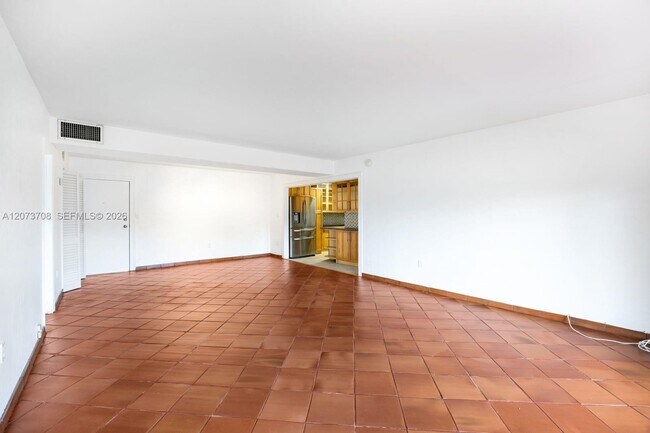 Building Photo - 8335 SW 72nd Ave