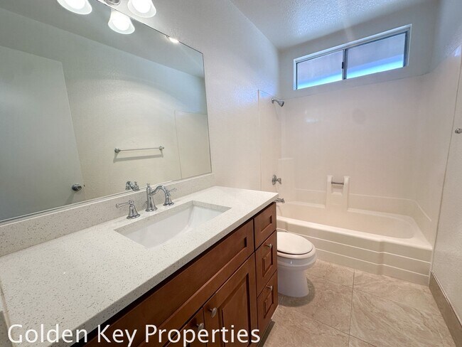 Building Photo - Move-in ready 2-Bedroom / 2-Bathroom apart...