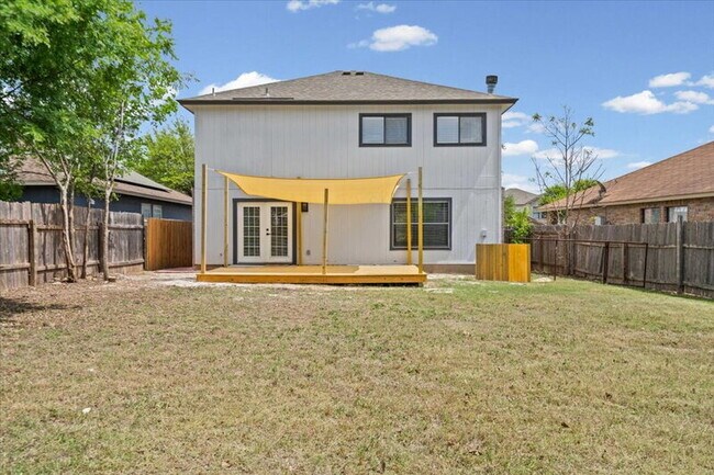 Building Photo - 2411 Glen Field Dr