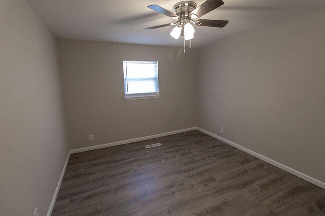 Building Photo - 7300 N Moberly Dr