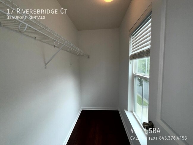 Building Photo - 17 Riversbridge Ct