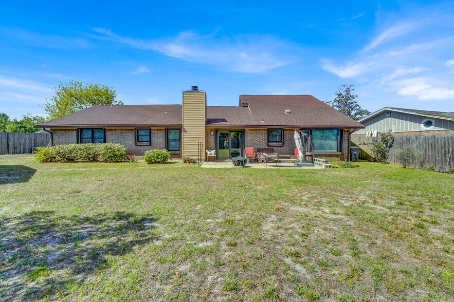 Building Photo - 7525 Melody Ln