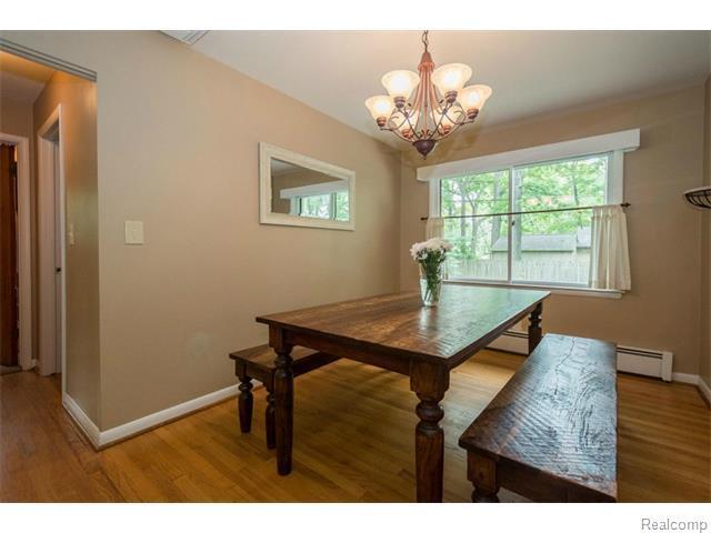 Building Photo - 1811 Alhambra Dr