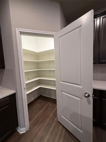 Building Photo - 104 Osier Pass