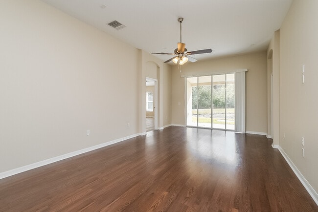 Building Photo - 18254 Cypress Bay Pkwy
