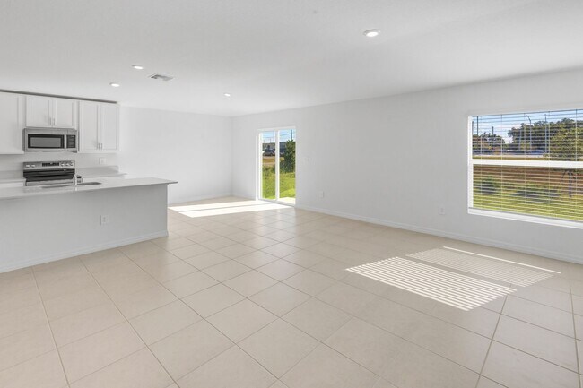 Building Photo - 2167 Lone Oak Ln